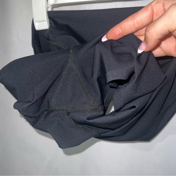 Yoga Shorts Athletic Black Size Small Spandex Type Workout Bottoms - Picture 3 of 6